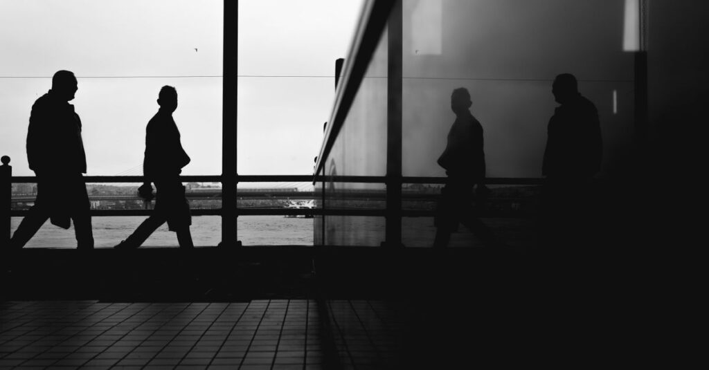 退職代行が向いている人と向いていない人を見極めるイメージ