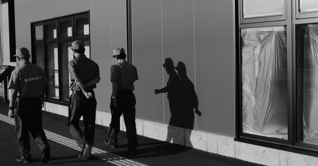 退職代行が向いている人と向いていない人を見極めるイメージ